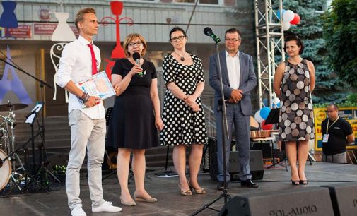 Piknik sąsiedzki na pasażu Osiedla Niepodległości